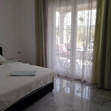 Milica Apartment *